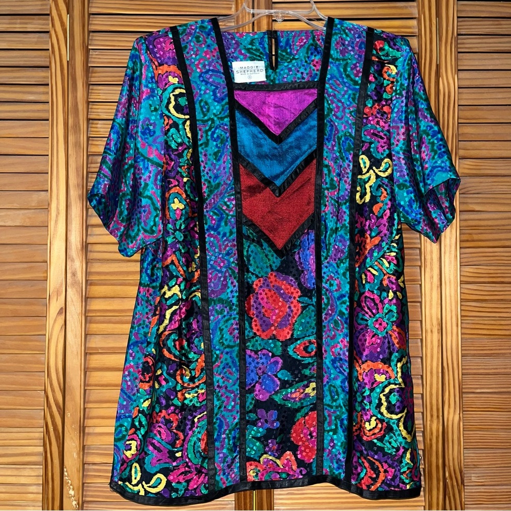 Maggie Shepherd Short Sleeve Multi‎ Colored Blouse Size Small